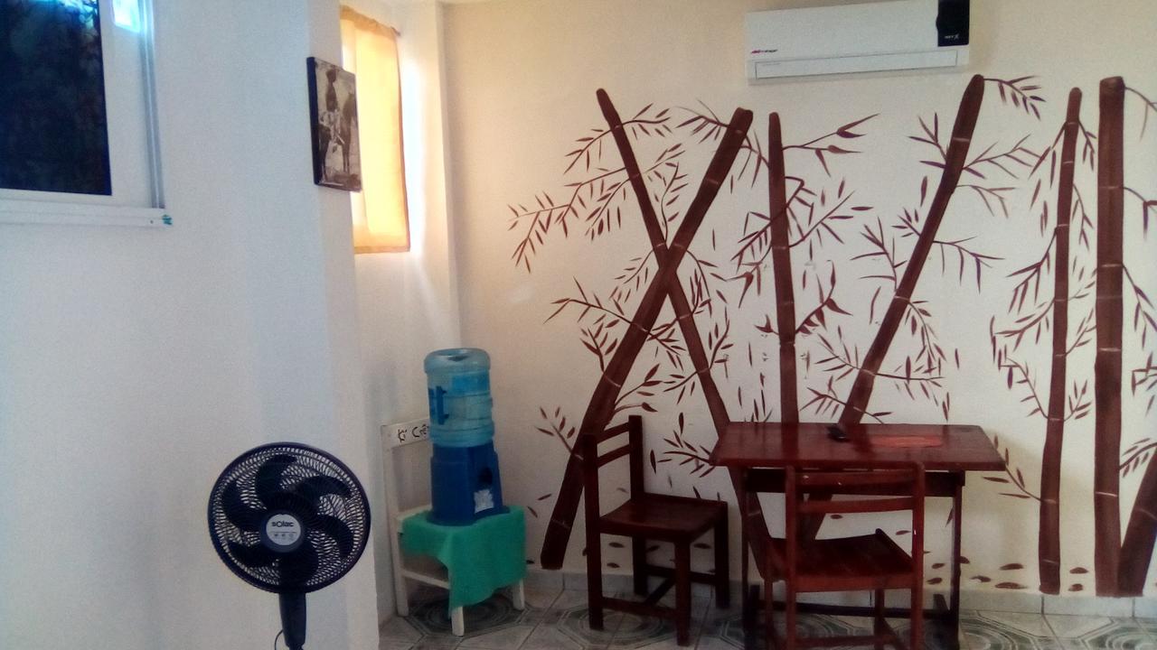 Study El Malecon Apartamento